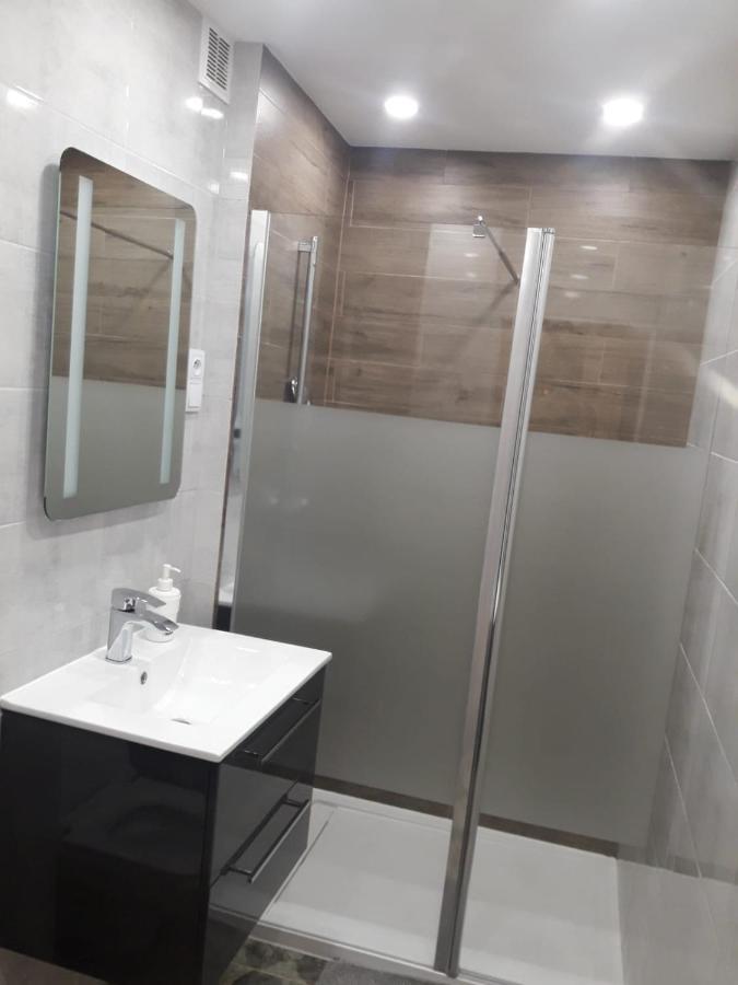 Amik Apartament-Night View Вроцлав Экстерьер фото